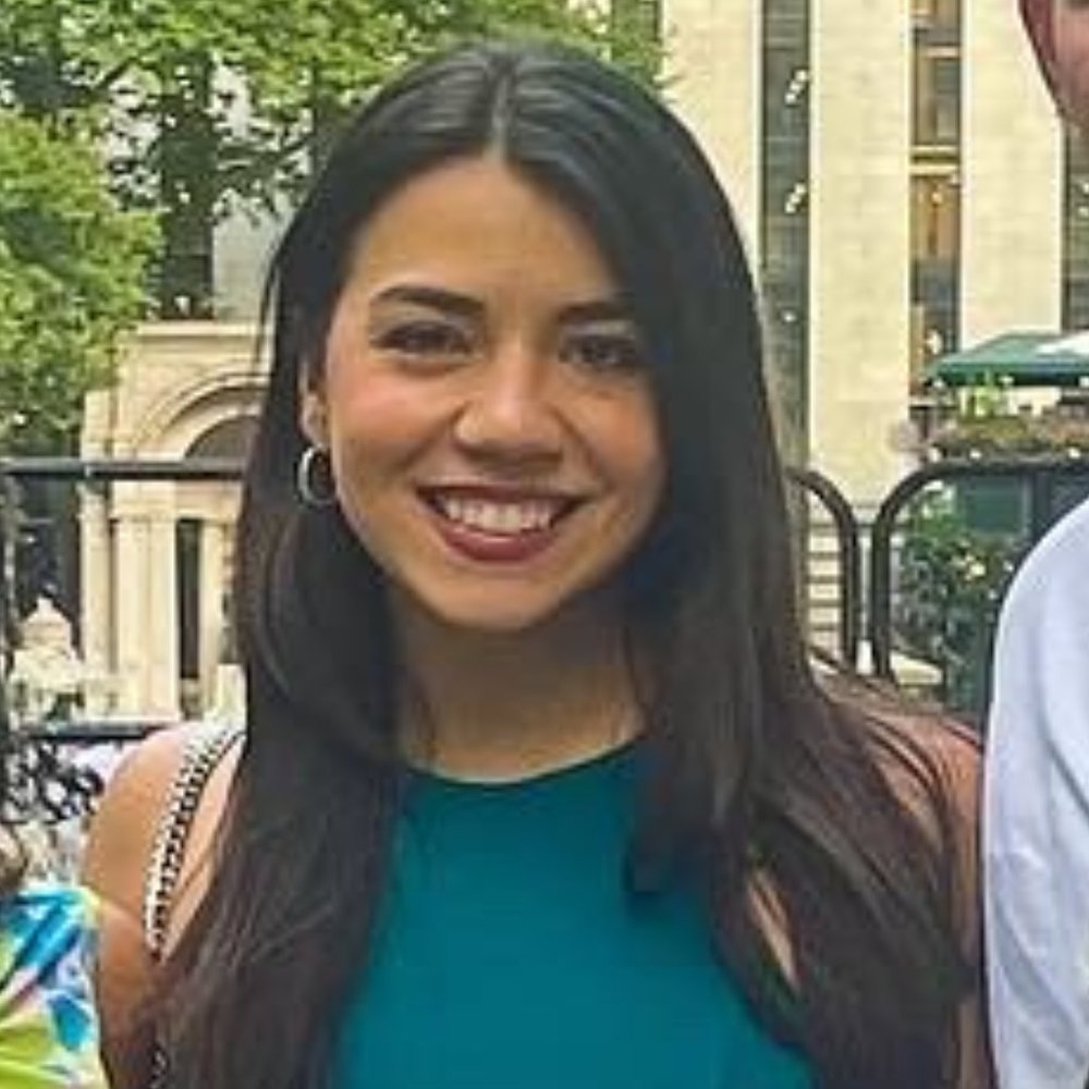 Meet your Posher, Hannah